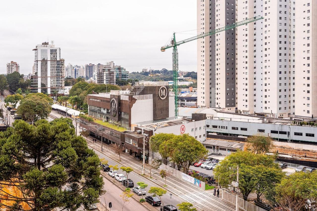 Predio Fantastico No Bairro Mais Requisitado De Куритиба Экстерьер фото