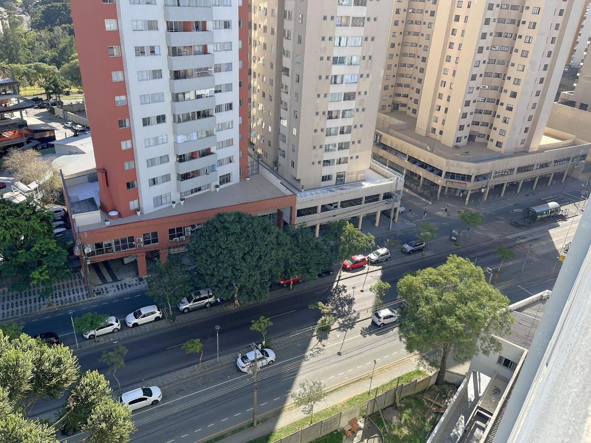 Predio Fantastico No Bairro Mais Requisitado De Куритиба Экстерьер фото